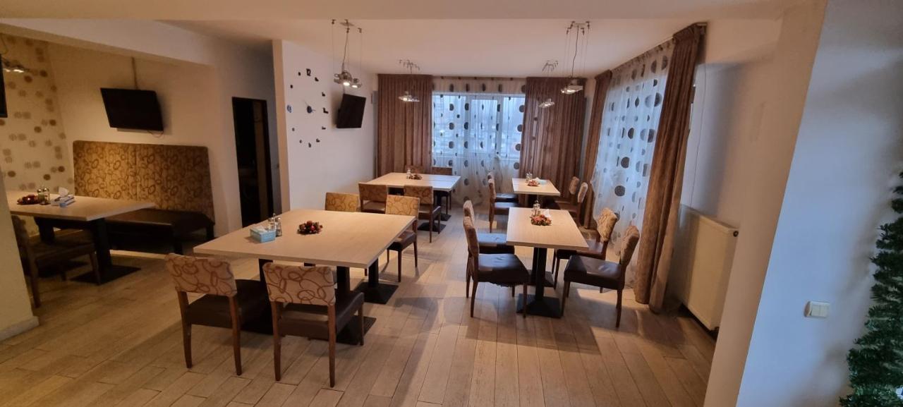 Casablanca Vandrerhjem Craiova Eksteriør bilde